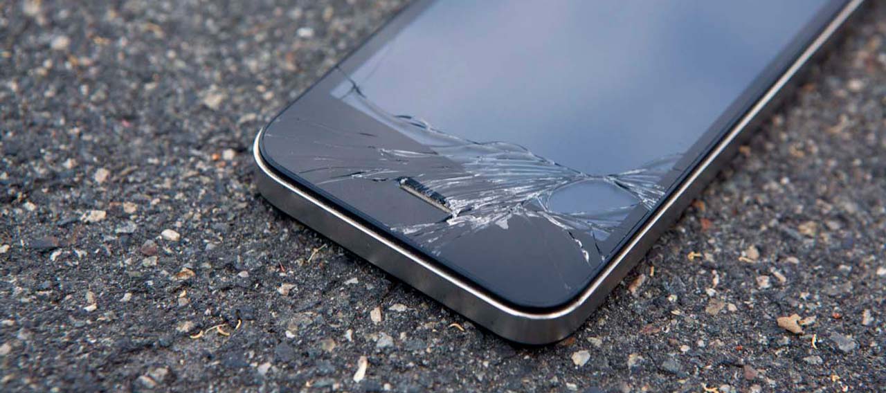 broken smartphone
